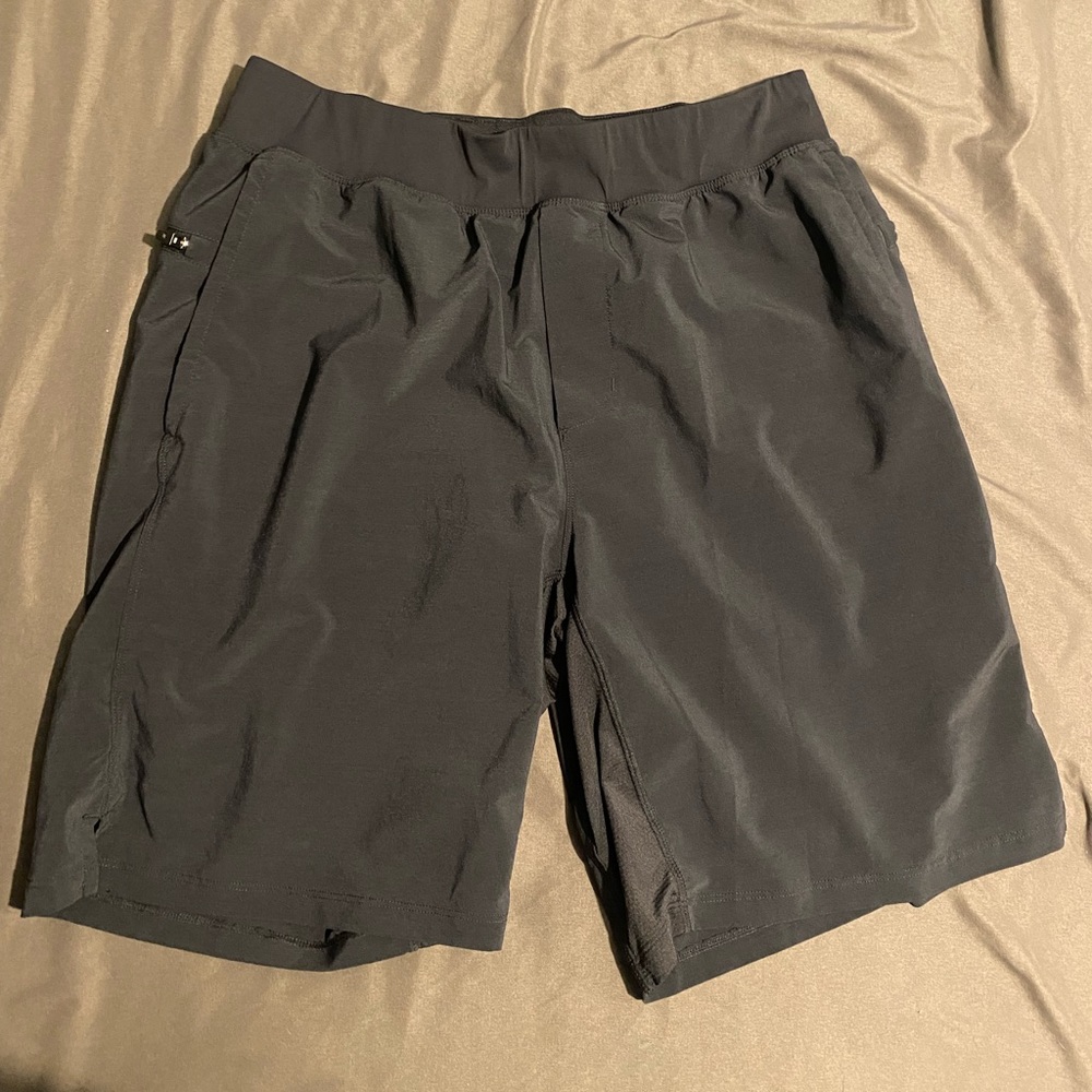 Men’s fabletics shorts